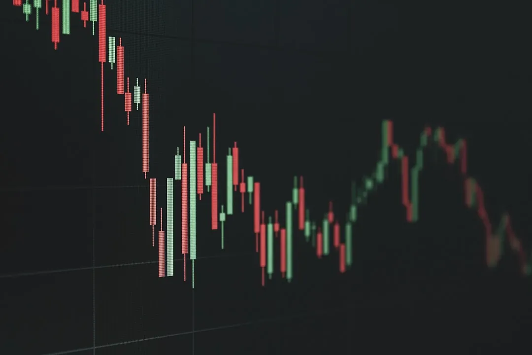 Parabolic SAR EMA 결합 매수 진입 5단계 신호 비트코인 시각화 차트